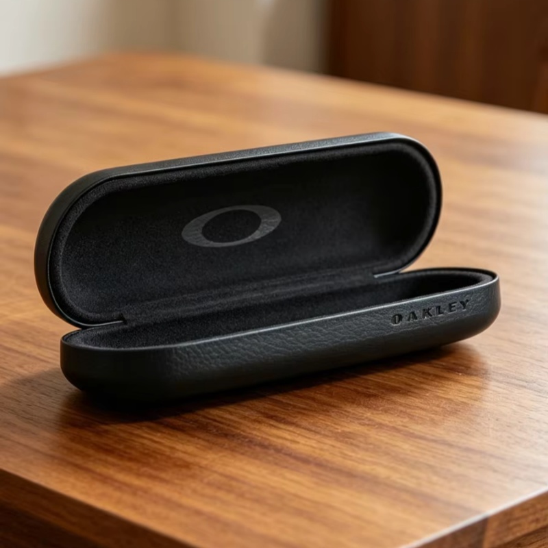 Travel Accessories Gifts For Men - حافظة نظارات شمسية من الجلد الصلب