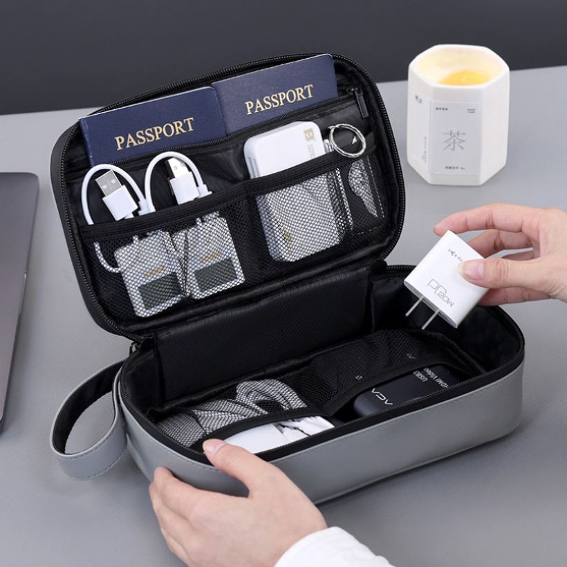 حقيبة تخزين رقمية خفيفة الوزن  - مراجعة Travel Accessories Us وسعره